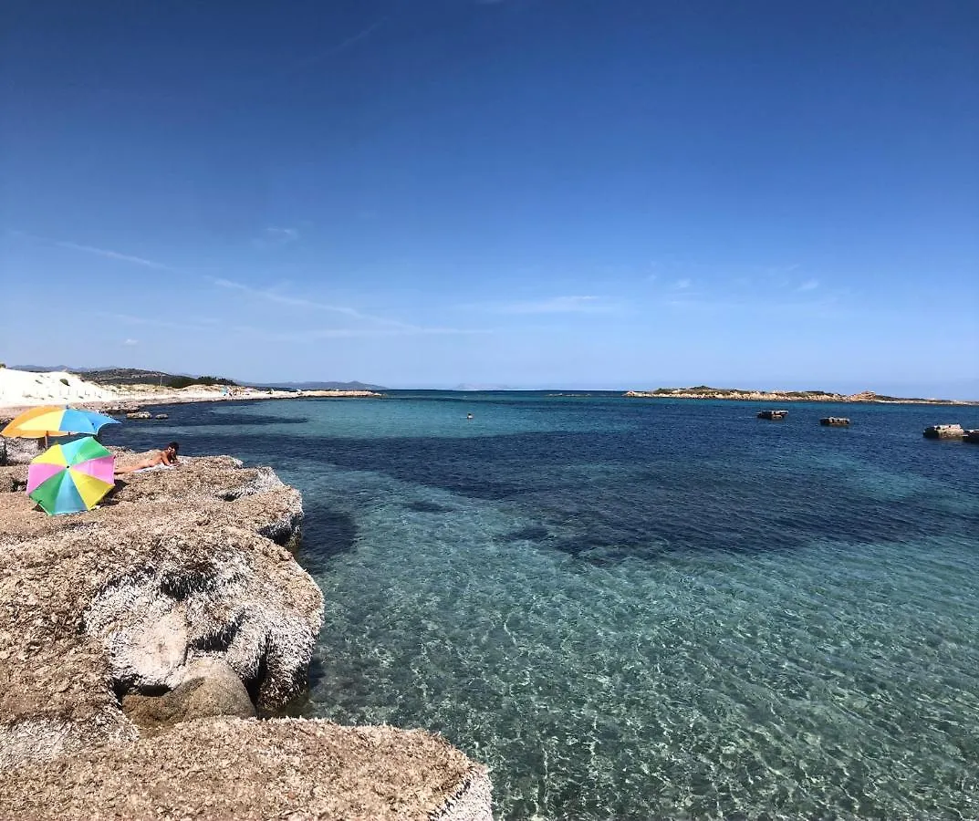 Villa dell’ Est Santa Lucia  Séjour chez l'habitant Santa Lucia (Sardinia)