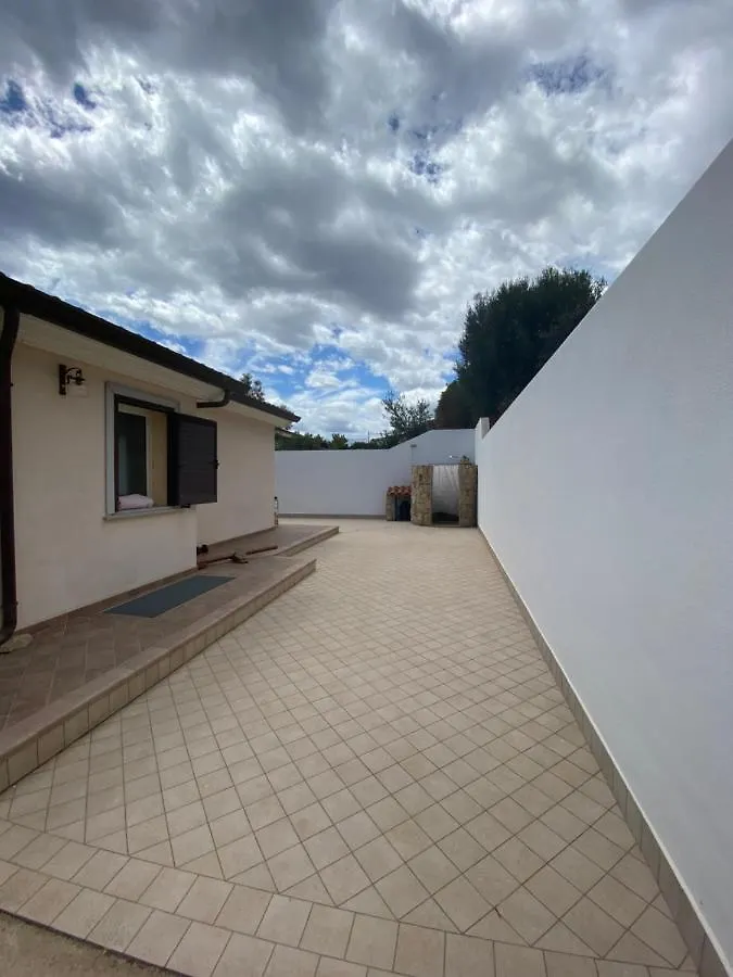 Privatunterkunft Villa Dell' Est Santa Lucia